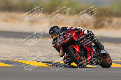 media/Sep-11-2022-SoCal Trackdays (Sun) [[81b7e951af]]/Turn 5 (1110am)/